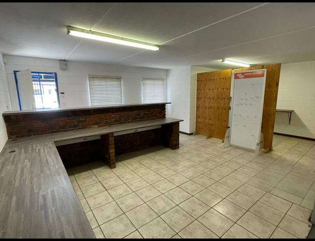 INDUSTRIAL PROPERTY TO RENT IN HENNOPSPARK
